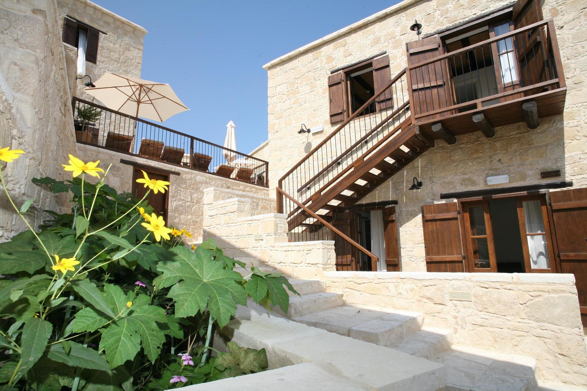 Leonidas Village Houses Goudhi Exteriör bild