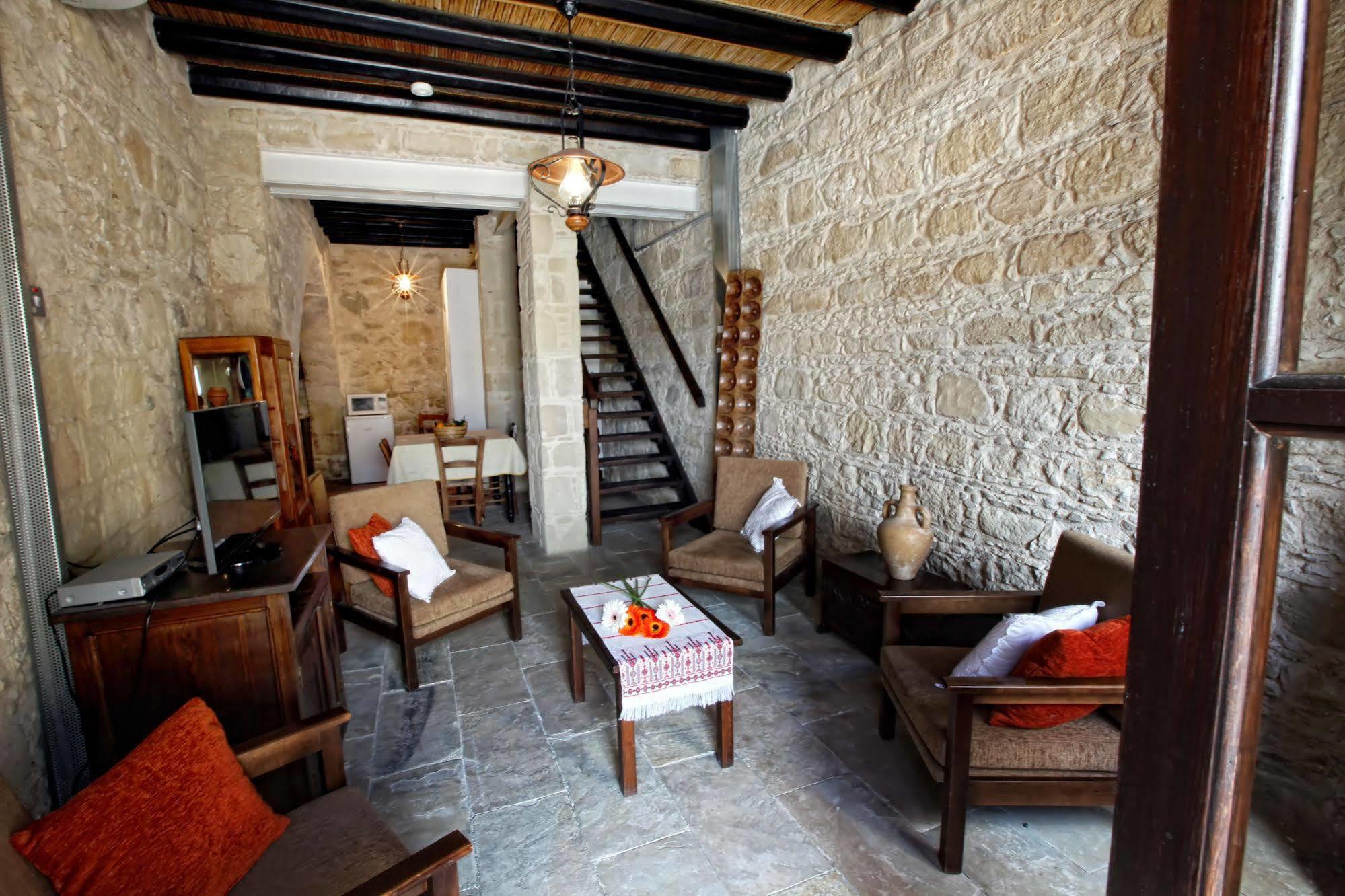 Leonidas Village Houses Goudhi Exteriör bild